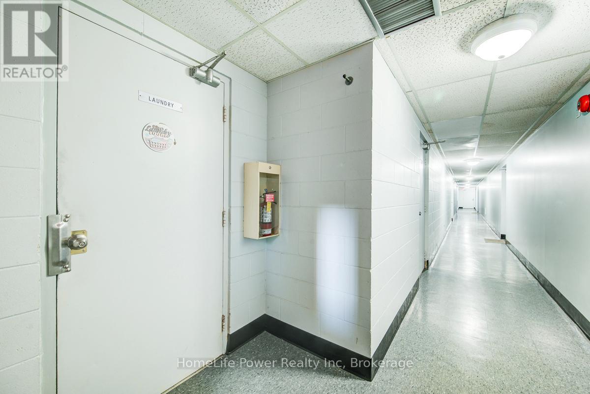 303 - 4 Avalon Place, Kitchener, Ontario  N2M 4N6 - Photo 30 - X12972884