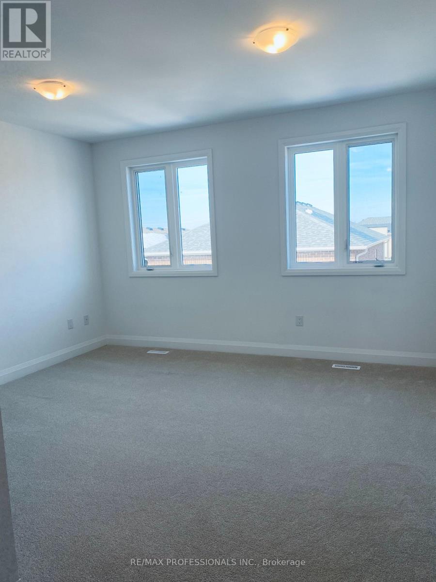 14 Barnyard Trail, Barrie, Ontario  L9J 0T4 - Photo 7 - S12964400