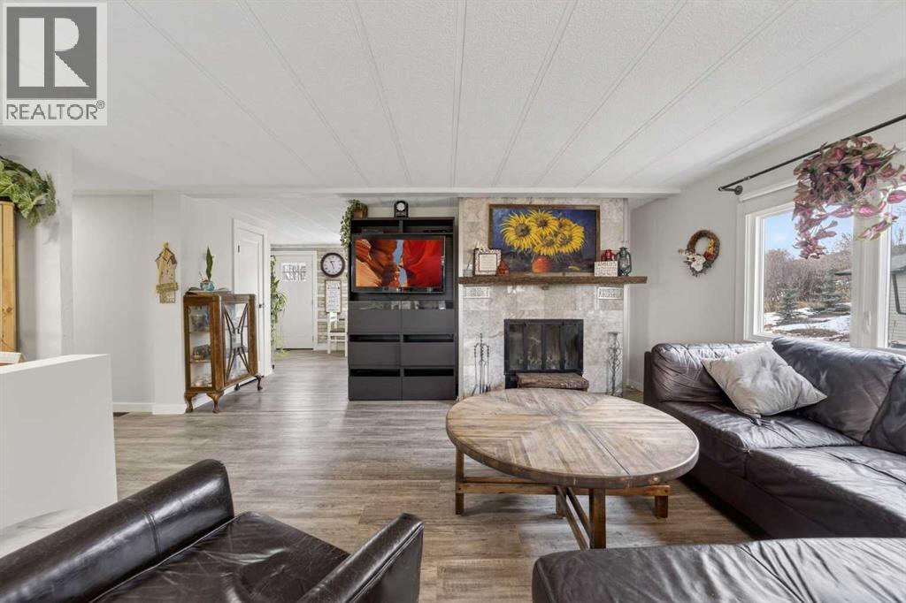 10, 30245 Range Road 12, Rural Mountain View County, Alberta  T0M 0N0 - Photo 4 - A2299460