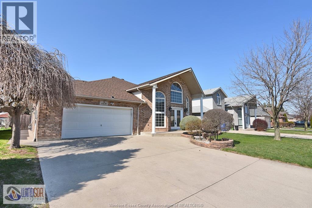 4450 Cherry Hill Rd, Windsor, Ontario  N9G 2P5 - Photo 2 - 26007516
