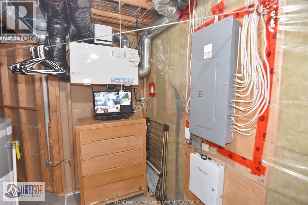 4450 Cherry Hill Rd, Windsor, Ontario  N9G 2P5 - Photo 35 - 26007516