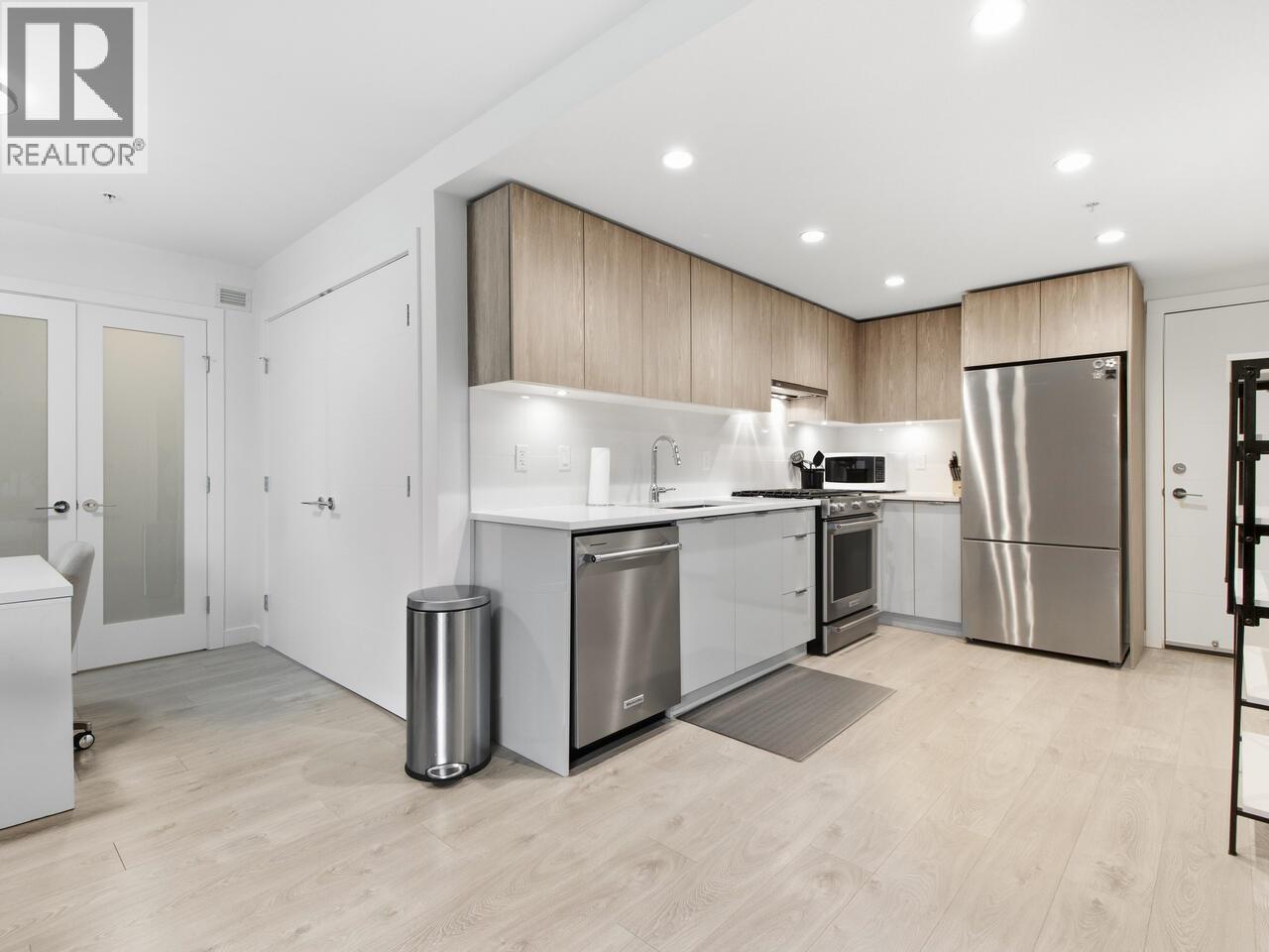 118 108 E 8th Street, North Vancouver, British Columbia  V7L 0H1 - Photo 8 - R3108570