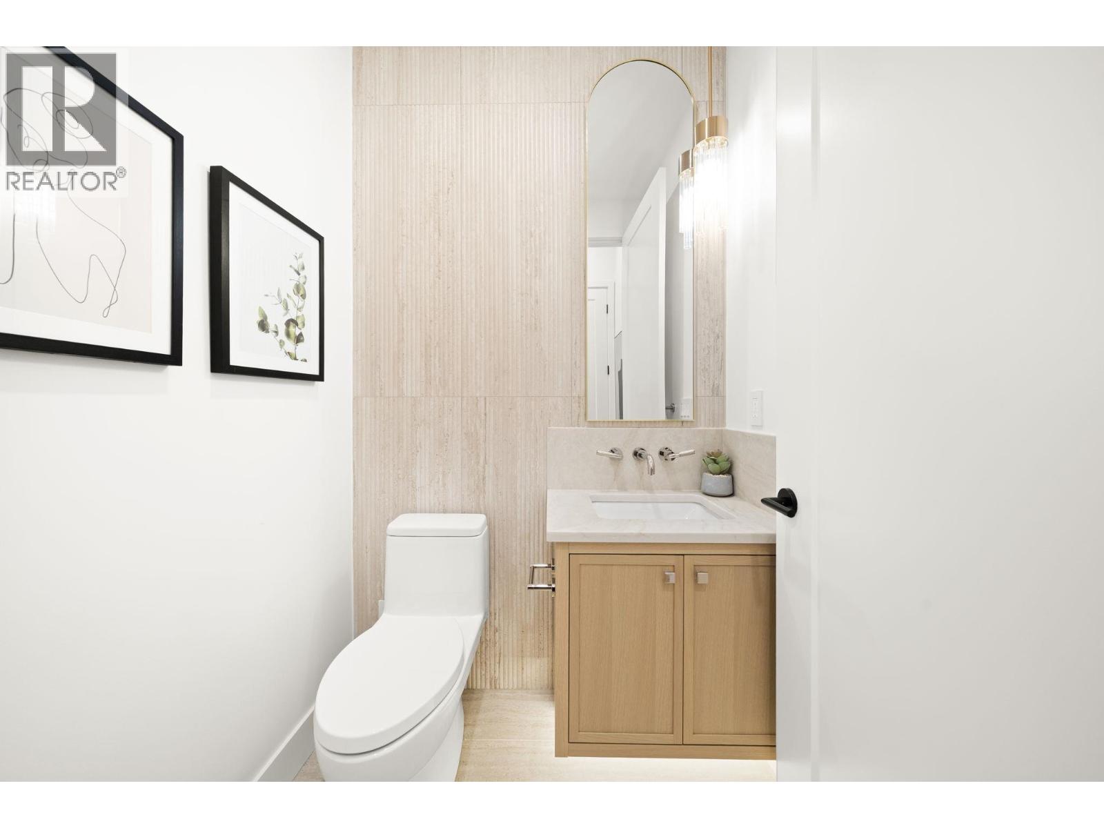 2965 Glen Drive, Vancouver, British Columbia  V5T 2P1 - Photo 13 - R3108593