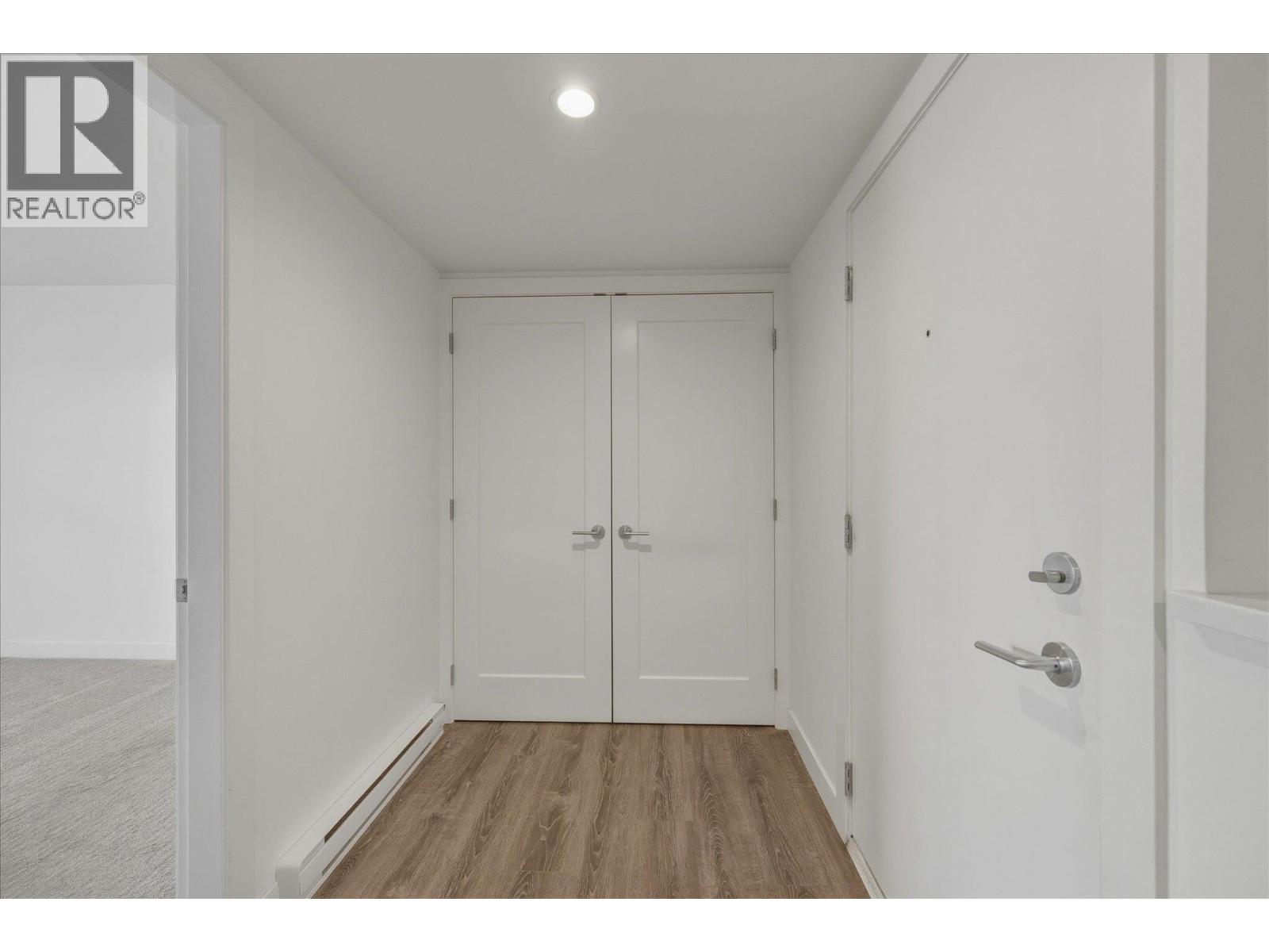 411 1365 Pemberton Avenue, Squamish, British Columbia  V8B 1B7 - Photo 16 - R3108607