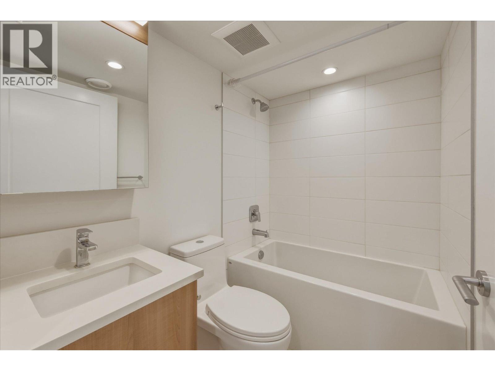 411 1365 Pemberton Avenue, Squamish, British Columbia  V8B 1B7 - Photo 19 - R3108607