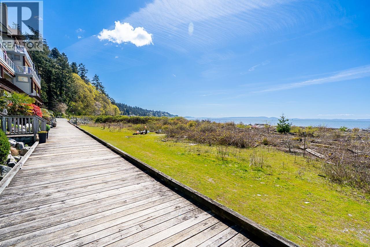 107 1120 Tsatsu Shores Drive, Delta, British Columbia V4M 4G3 - Photo 6 - R3108611