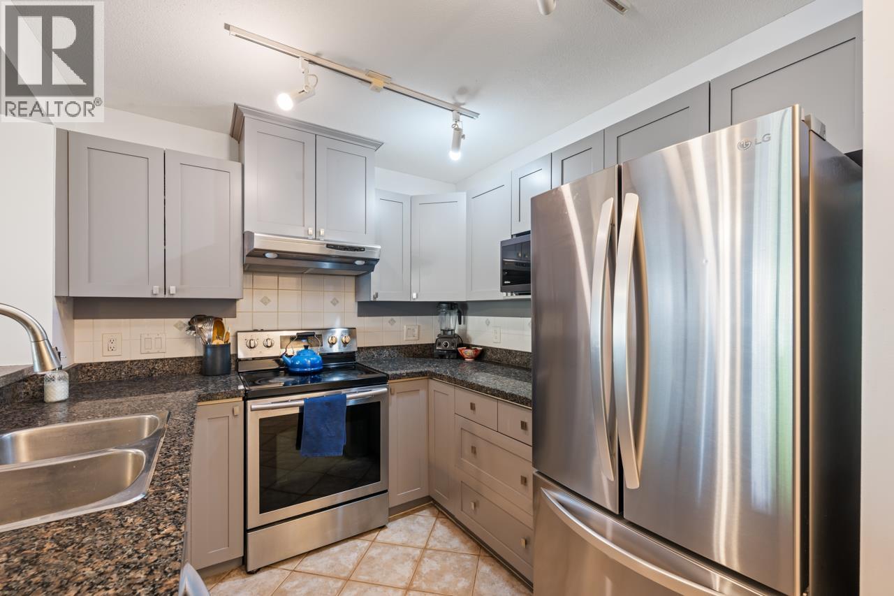 310 1428 Parkway Boulevard, Coquitlam, British Columbia V3E 3L8 - Photo 7 - R3108630