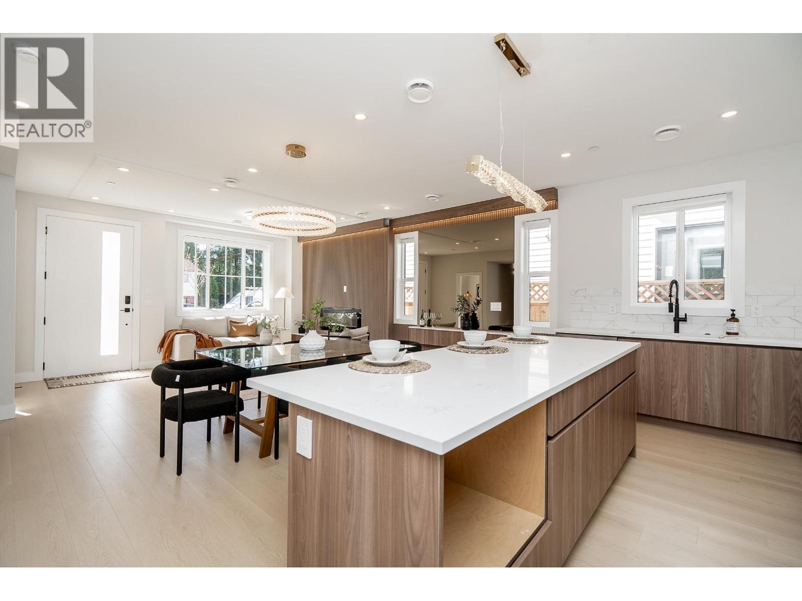 101 1619 Manning Avenue, Port Coquitlam, British Columbia  V3B 1K7 - Photo 13 - R3108632