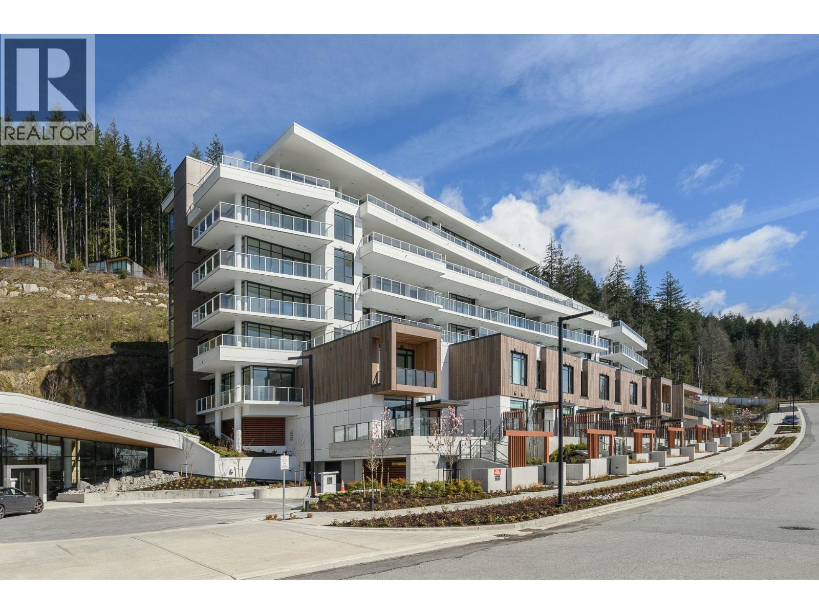 605 3963 UPLANDS WAY, West Vancouver, British Columbia