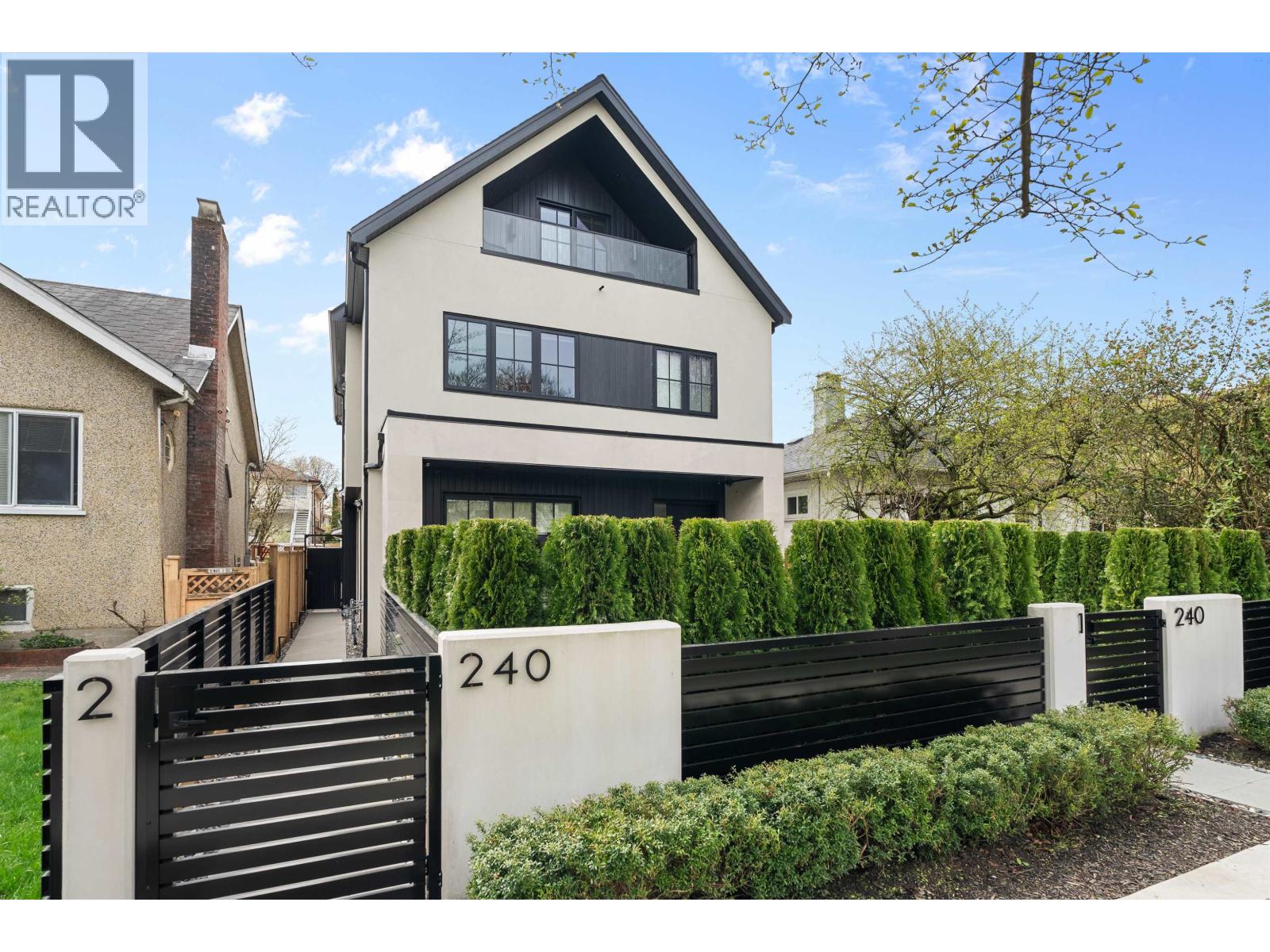 2 240 E 37TH AVENUE, Vancouver, British Columbia