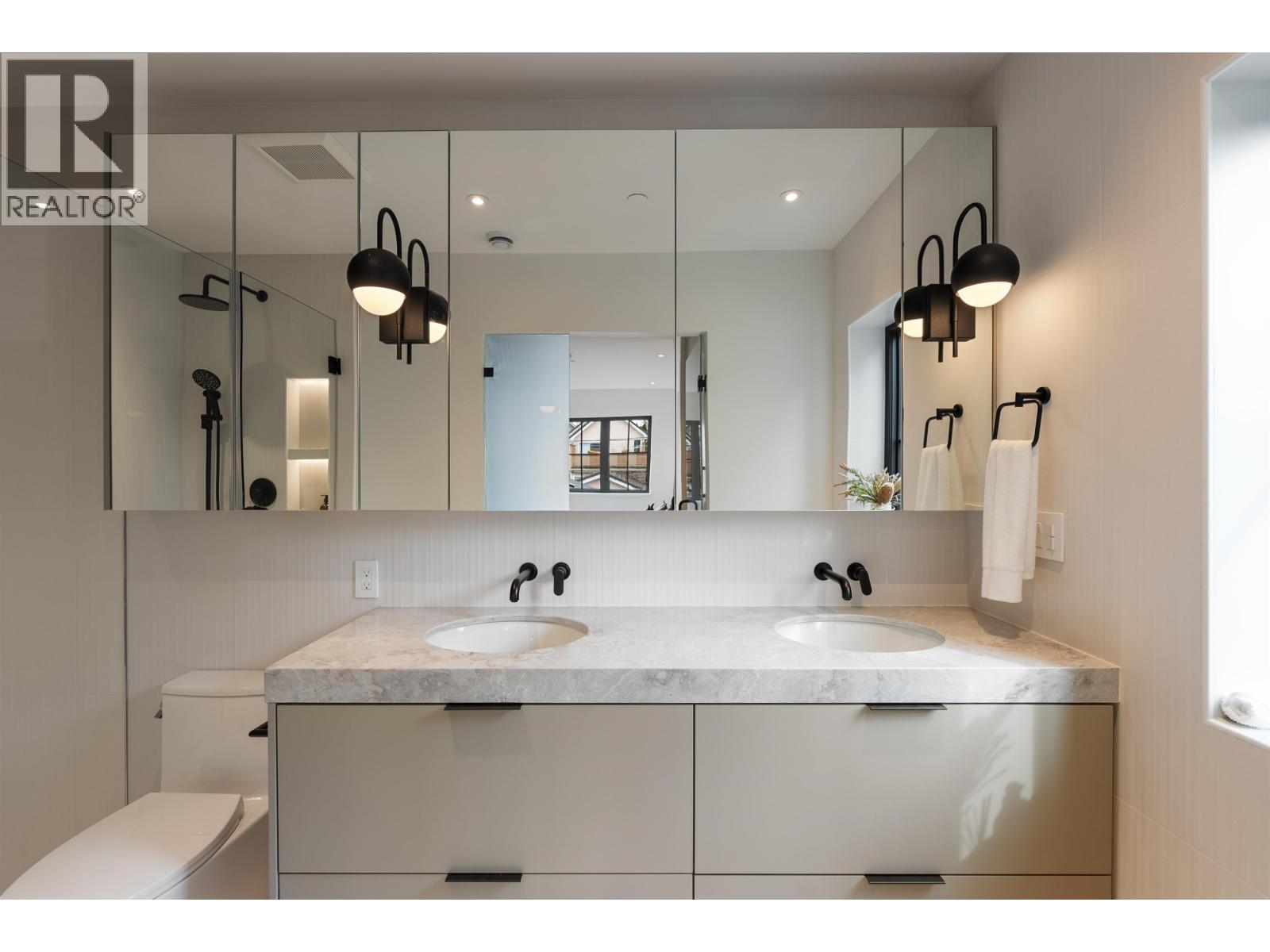 2 240 E 37th Avenue, Vancouver, British Columbia  V5W 1E6 - Photo 17 - R3108645