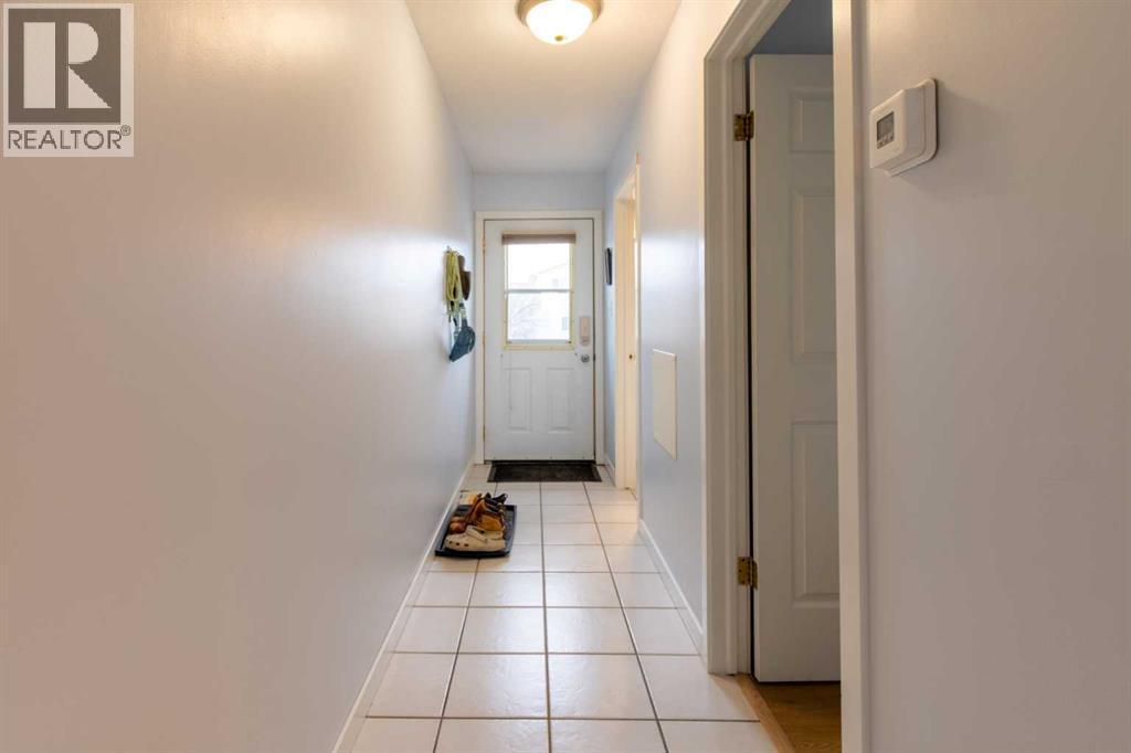 39 Blackfoot Boulevard W, Lethbridge, Alberta  T1K 7N7 - Photo 12 - A2297326