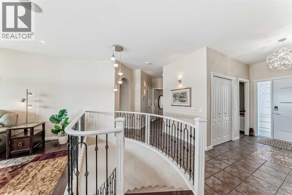 58 Chapala Crescent Se, Calgary, Alberta  T2X 3P8 - Photo 9 - A2280393