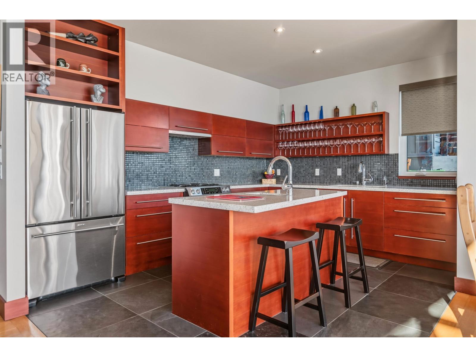 6085 Silverstone Lane, Sechelt, British Columbia  V7Z 0T8 - Photo 16 - R3108583