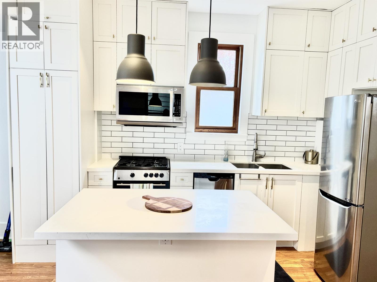 277 E 22nd Avenue, Vancouver, British Columbia V5V 1T8 - Photo 2 - R3108608