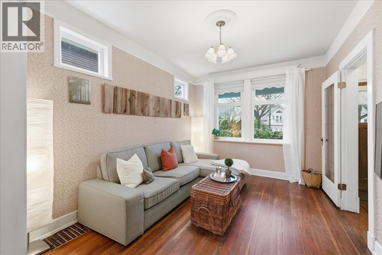 2232 W 14th Avenue, Vancouver, British Columbia  V6K 2W1 - Photo 6 - R3108631