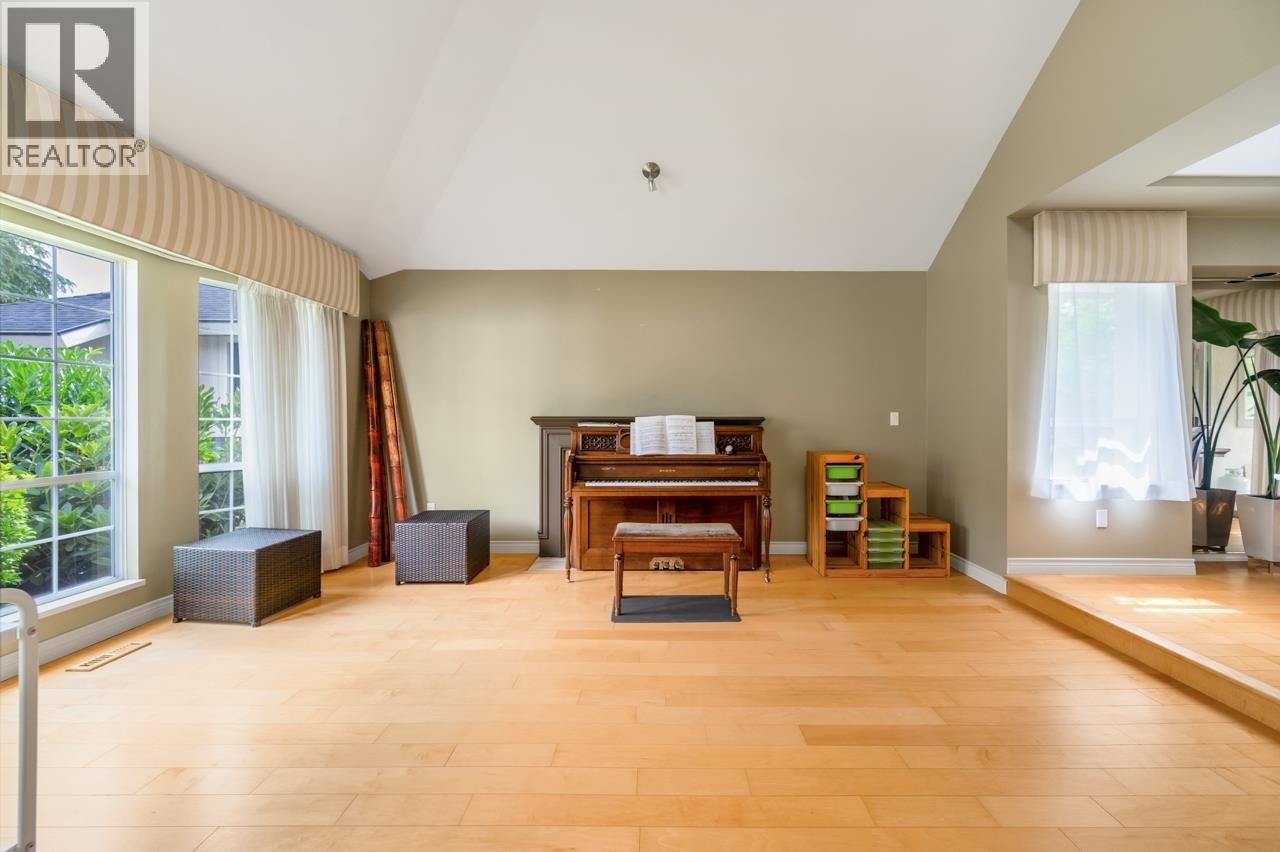 35 Wildwood Drive, Port Moody, British Columbia  V3H 4M5 - Photo 11 - R3108644