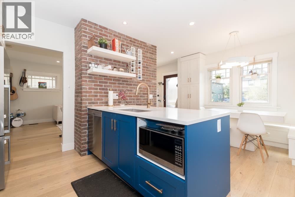 1610 Salsbury Drive, Vancouver, British Columbia  V5L 4B8 - Photo 5 - R3108646