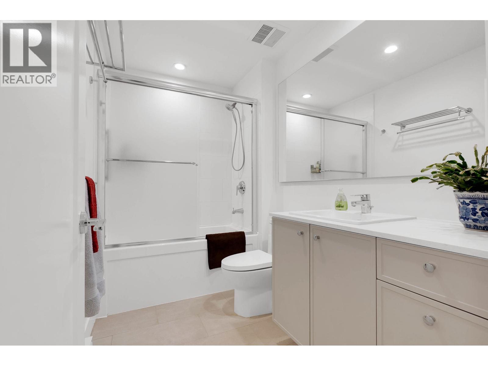 101 1331 Olmsted Street, Coquitlam, British Columbia  V3E 0T3 - Photo 16 - R3107485