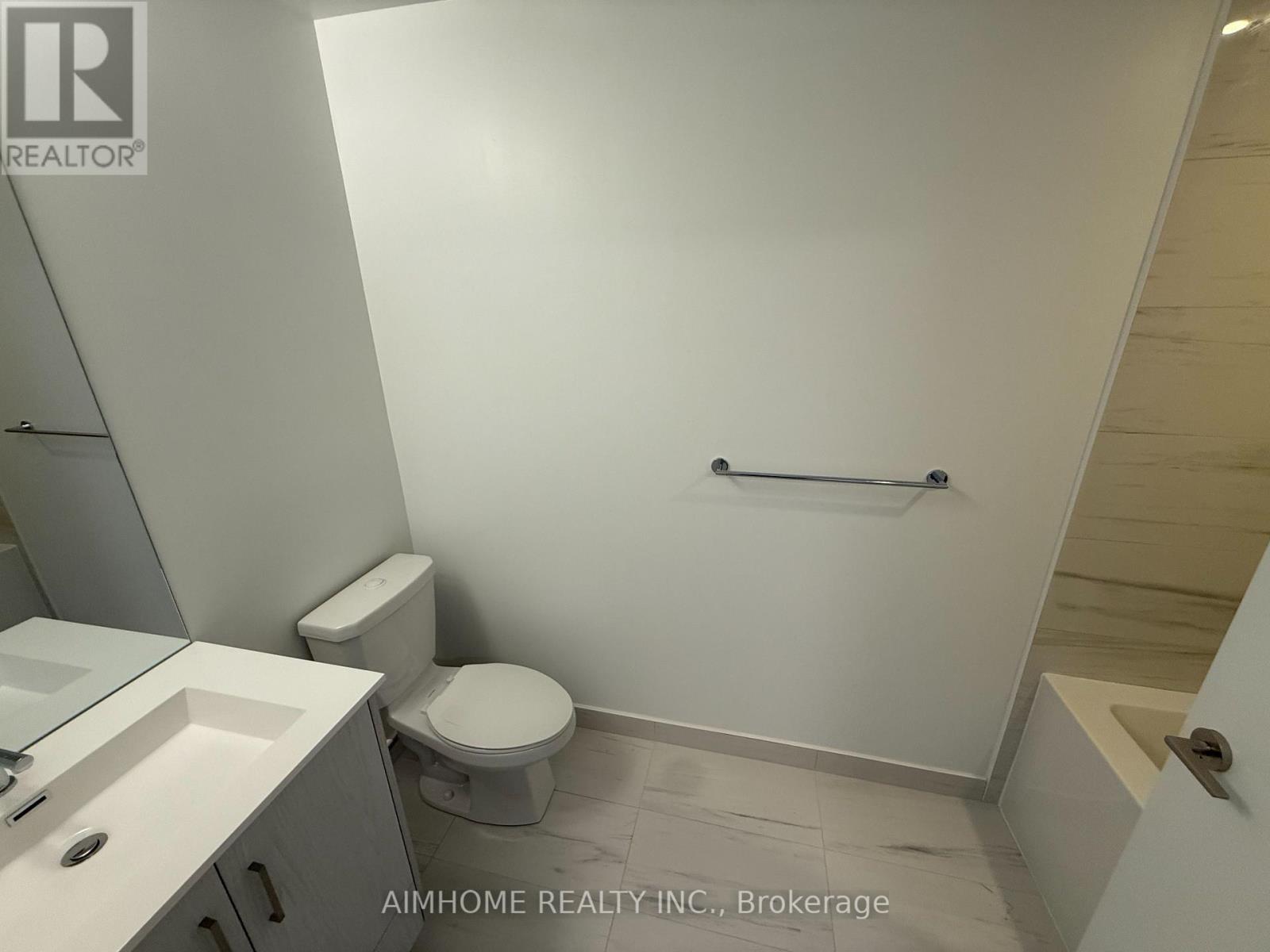 3502 - 180 Front Street E, Toronto, Ontario  M5A 0A9 - Photo 7 - C12972810