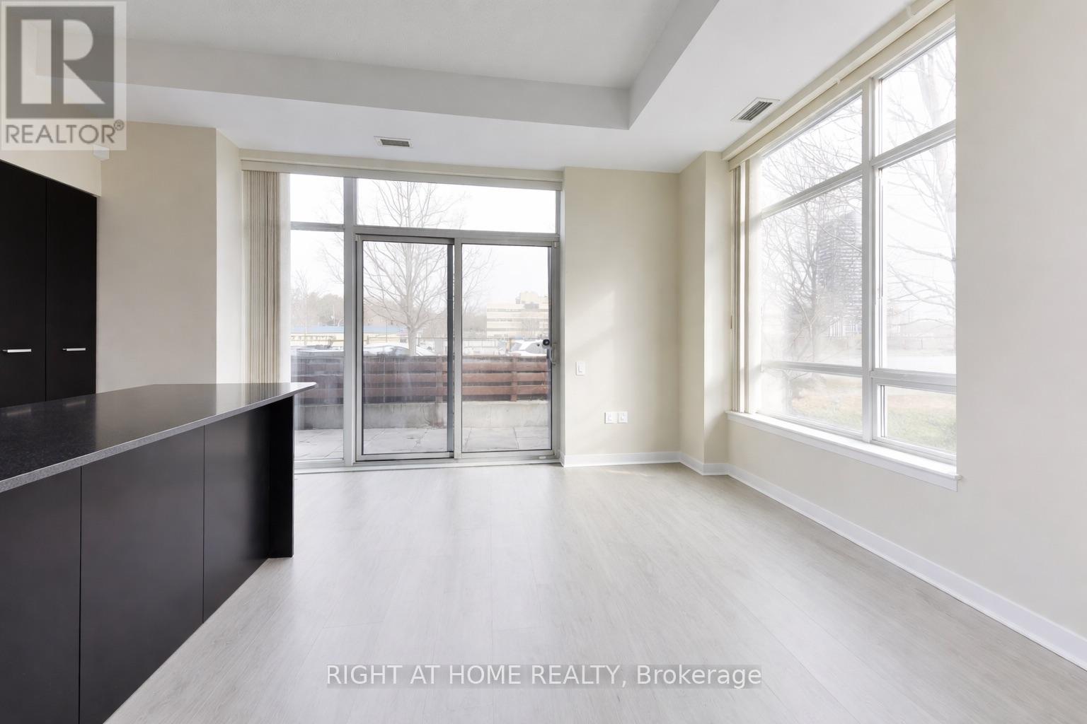 Th07 - 25 Singer Court, Toronto, Ontario  M2K 0B3 - Photo 3 - C12972848