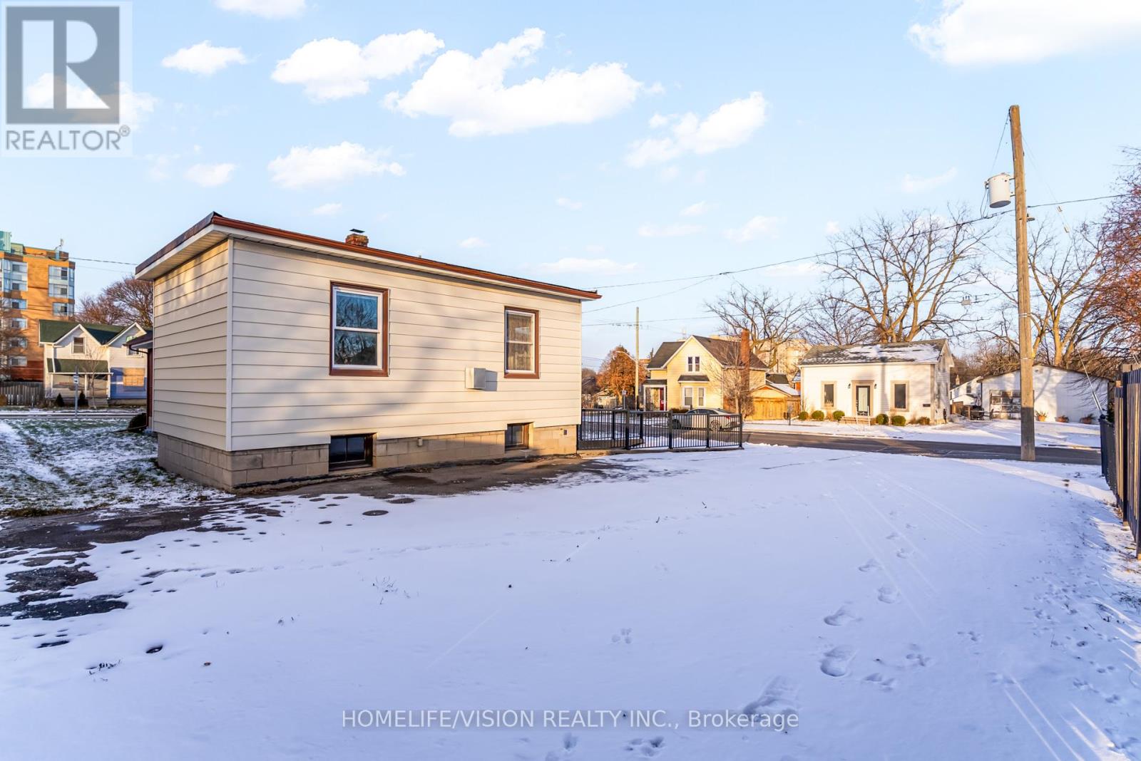 133 Mary Street E, Whitby, Ontario  L1N 2P3 - Photo 45 - E12972862