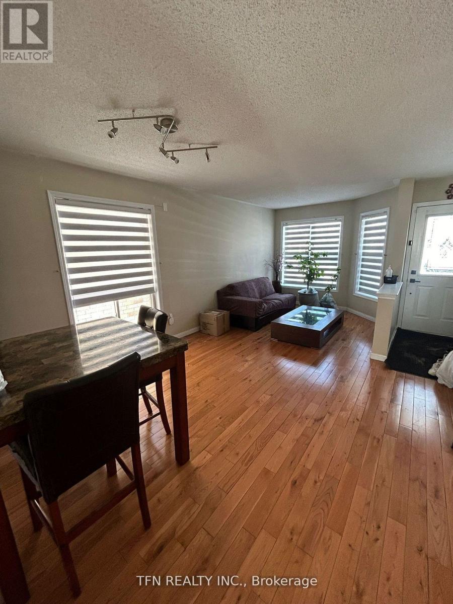 Main - 117 Rouge River Drive, Toronto, Ontario  M1B 6G3 - Photo 1 - E12972902