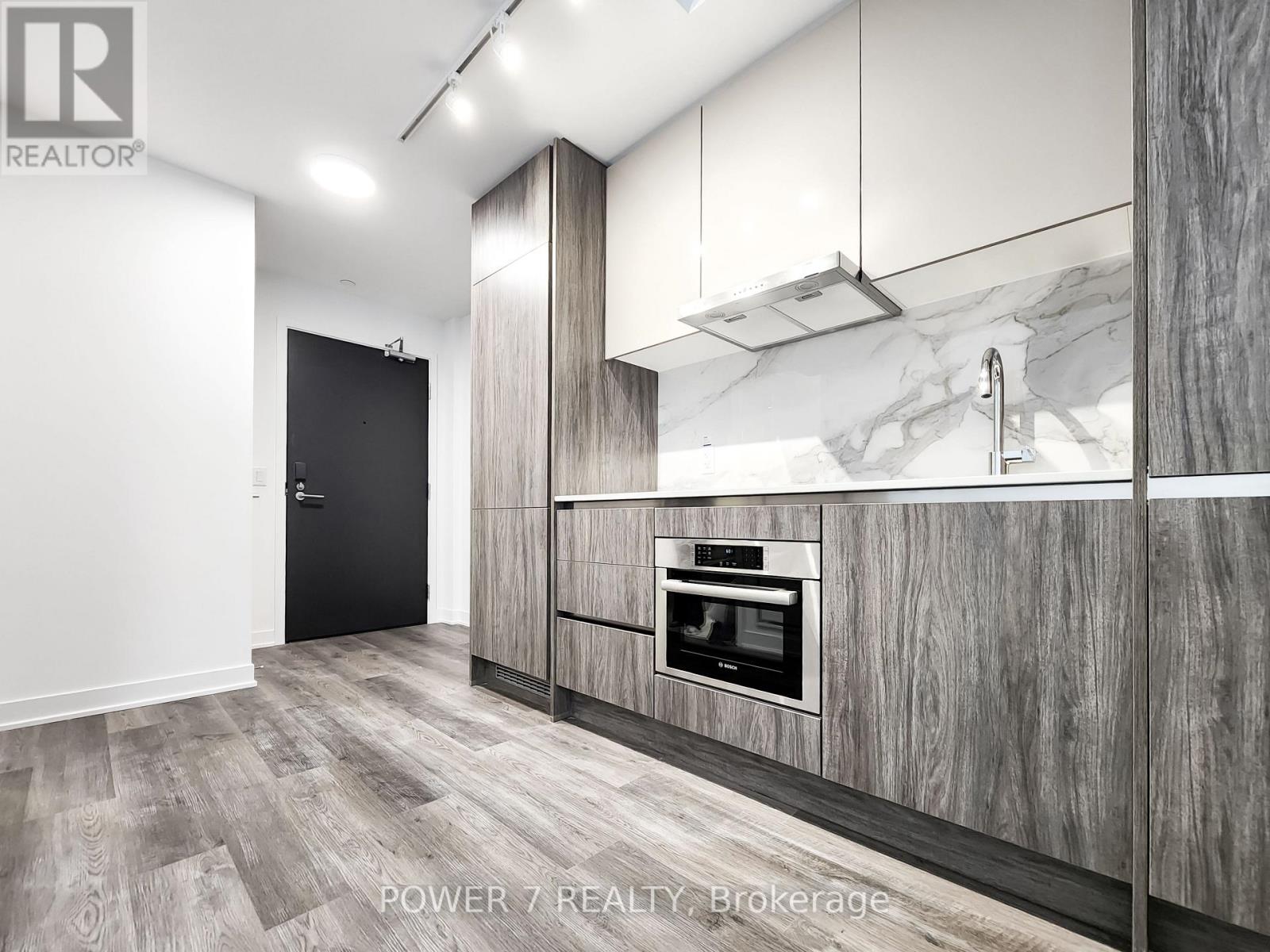 1911 - 180 Front Street E, Toronto, Ontario  M5A 0A9 - Photo 5 - C12971586