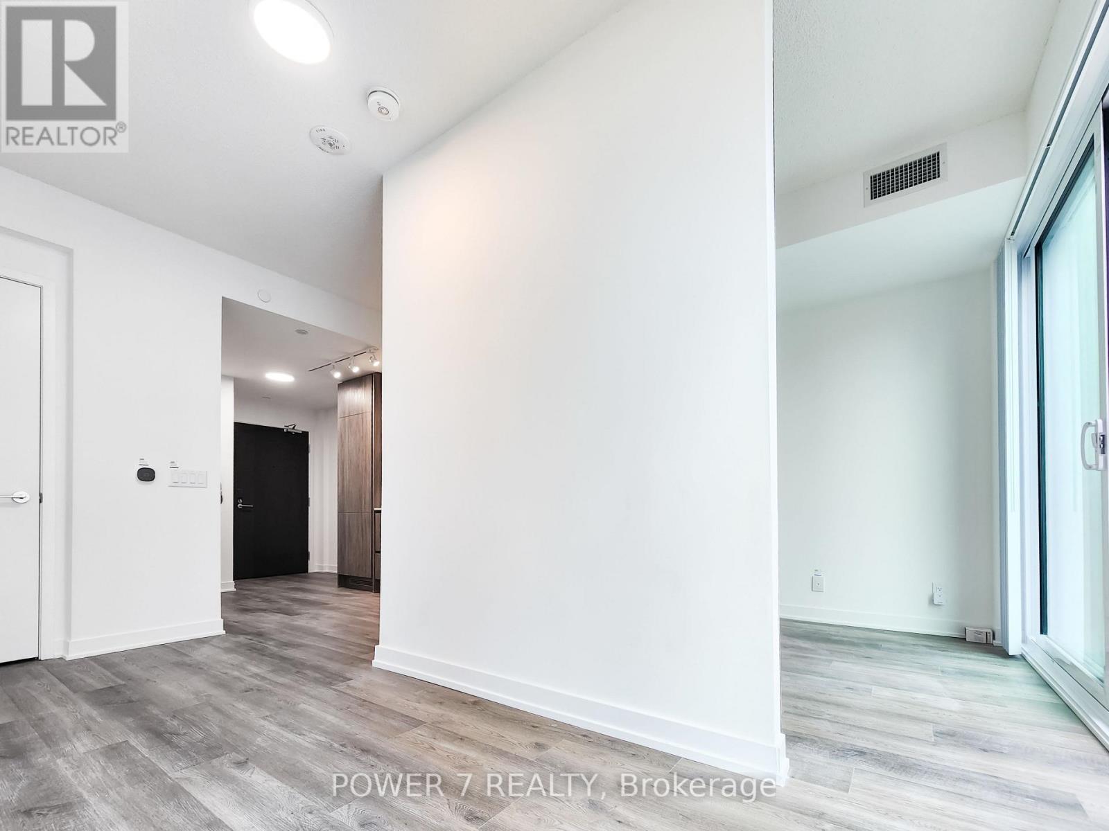 1911 - 180 Front Street E, Toronto, Ontario  M5A 0A9 - Photo 4 - C12971586