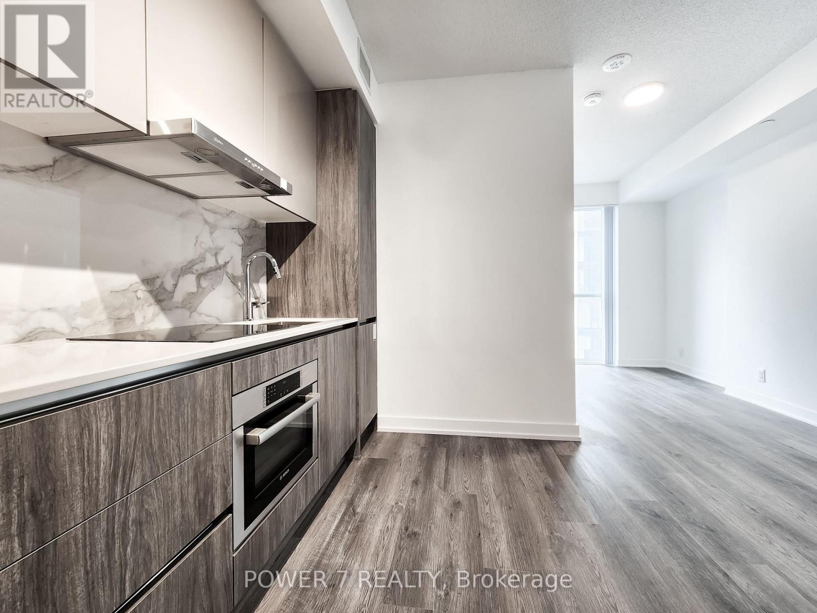 1911 - 180 Front Street E, Toronto, Ontario  M5A 0A9 - Photo 6 - C12971586