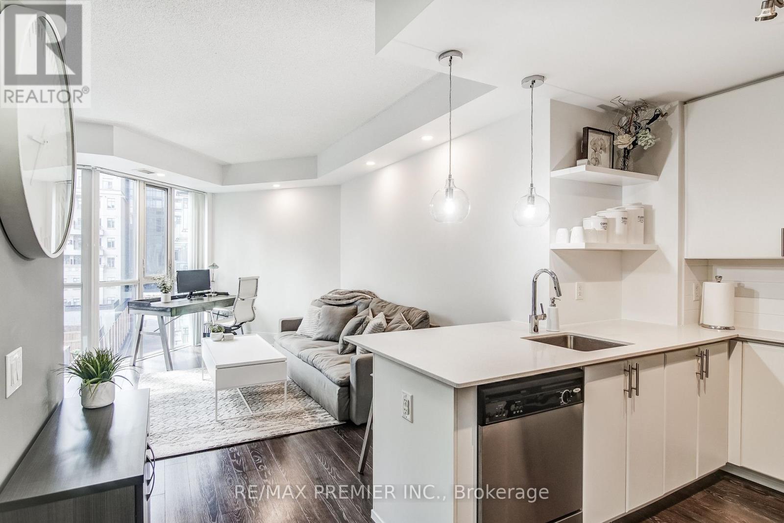 414 - 560 Front Street W, Toronto, Ontario  M5V 1C1 - Photo 4 - C12972686