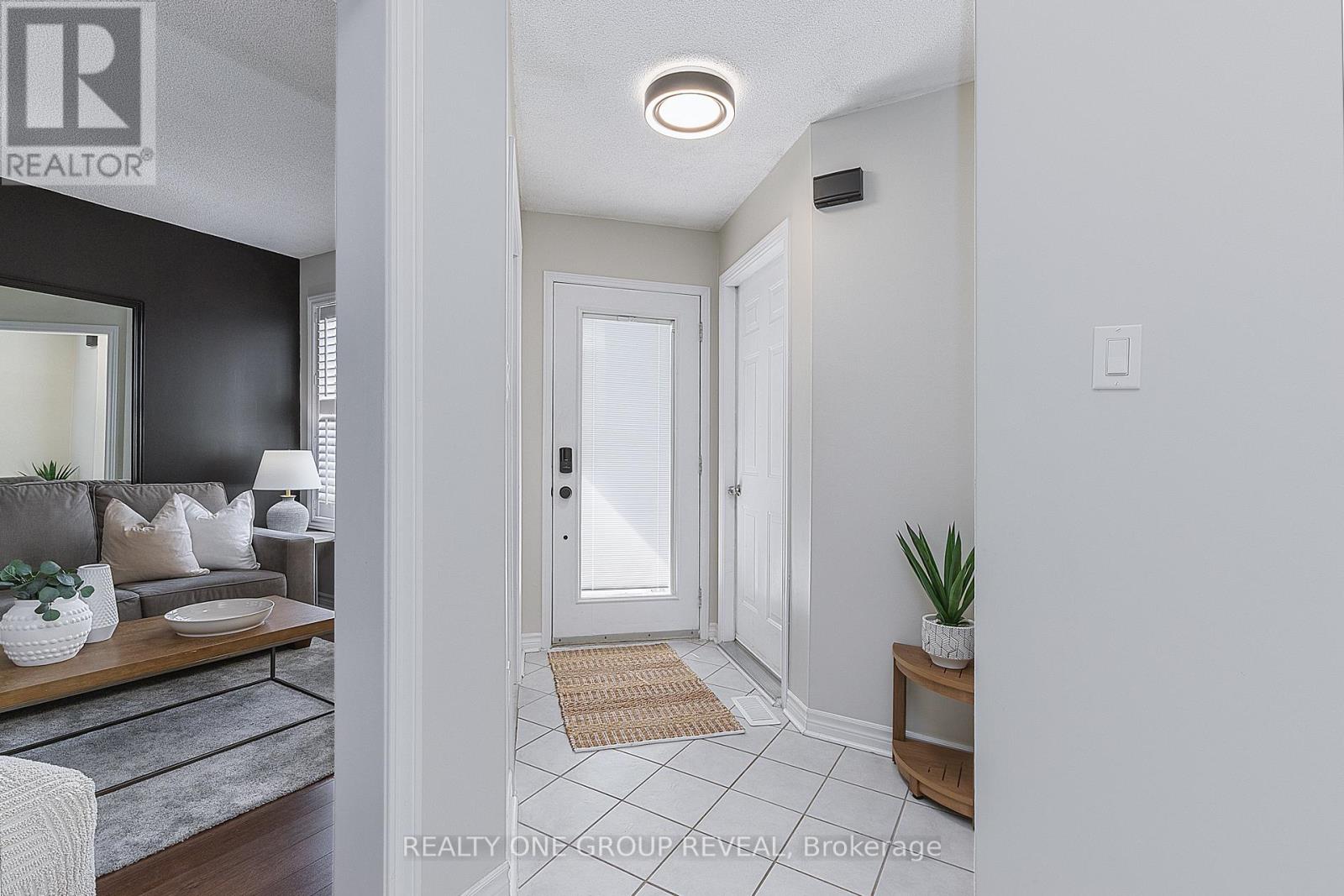 78 Fry Crescent, Clarington, Ontario  L1C 4Y3 - Photo 3 - E12971898