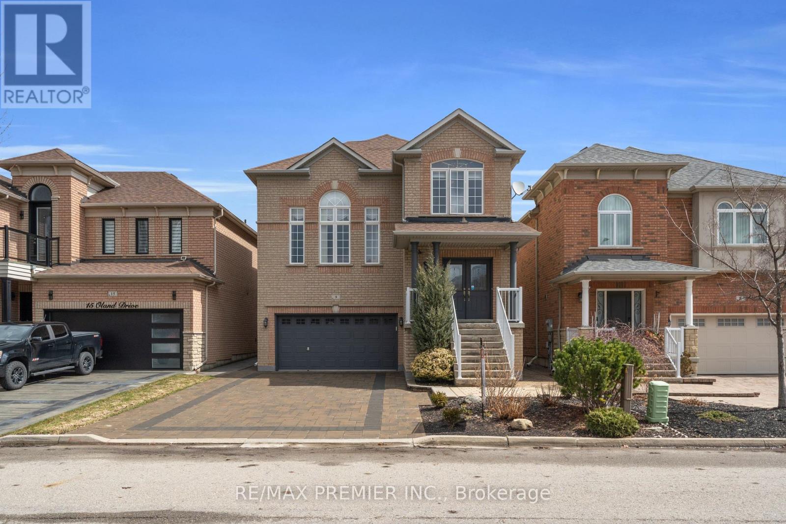 9 OLAND DRIVE, Vaughan, Ontario