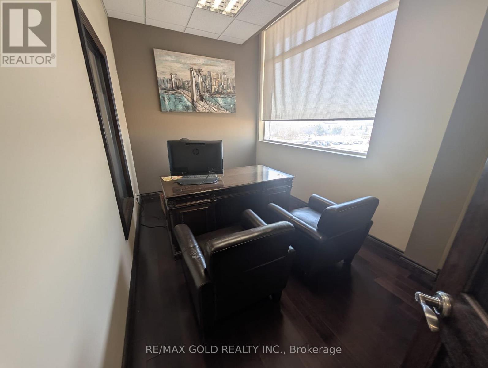 306 - 1065 Canadian Place, Mississauga, Ontario  L4W 0C2 - Photo 8 - W12969820