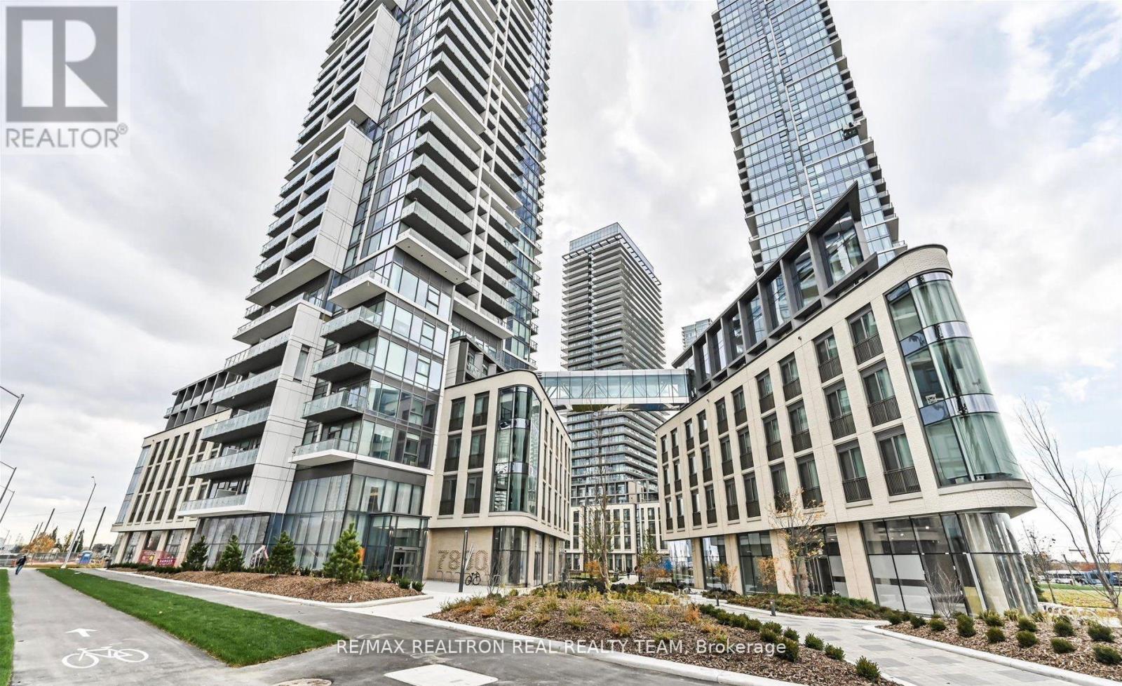 5210 - 7890 Jane Street, Vaughan, Ontario  L4K 0K9 - Photo 1 - N12972756