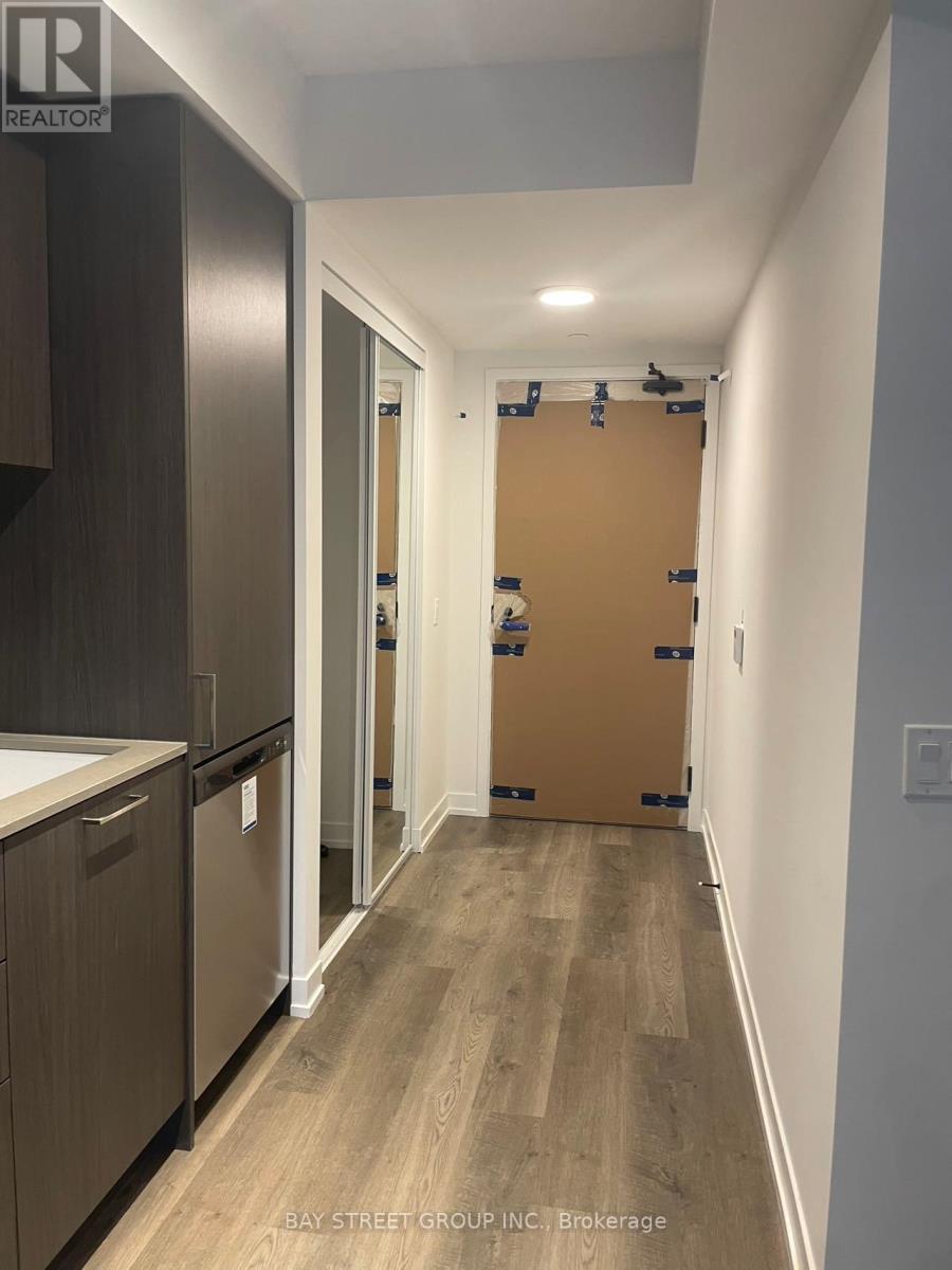 1201 - 195 Commerce Street, Vaughan, Ontario  L4K 0P9 - Photo 2 - N12972788