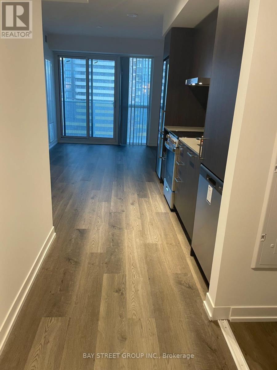 1201 - 195 Commerce Street, Vaughan, Ontario  L4K 0P9 - Photo 3 - N12972788