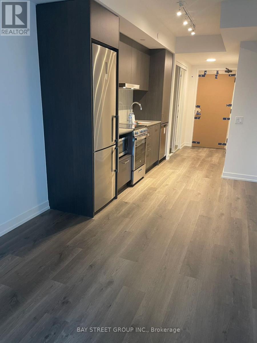 1201 - 195 Commerce Street, Vaughan, Ontario  L4K 0P9 - Photo 5 - N12972788