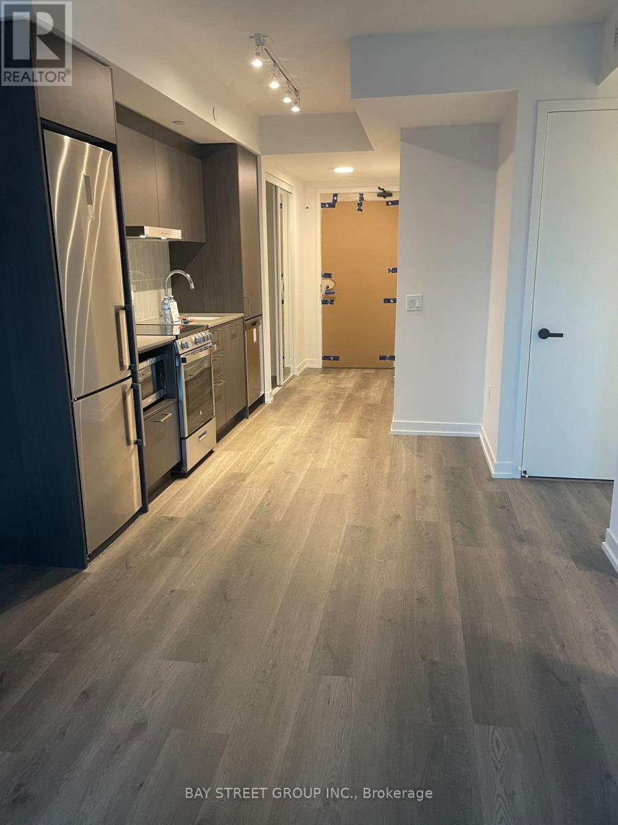 1201 - 195 Commerce Street, Vaughan, Ontario  L4K 0P9 - Photo 8 - N12972788