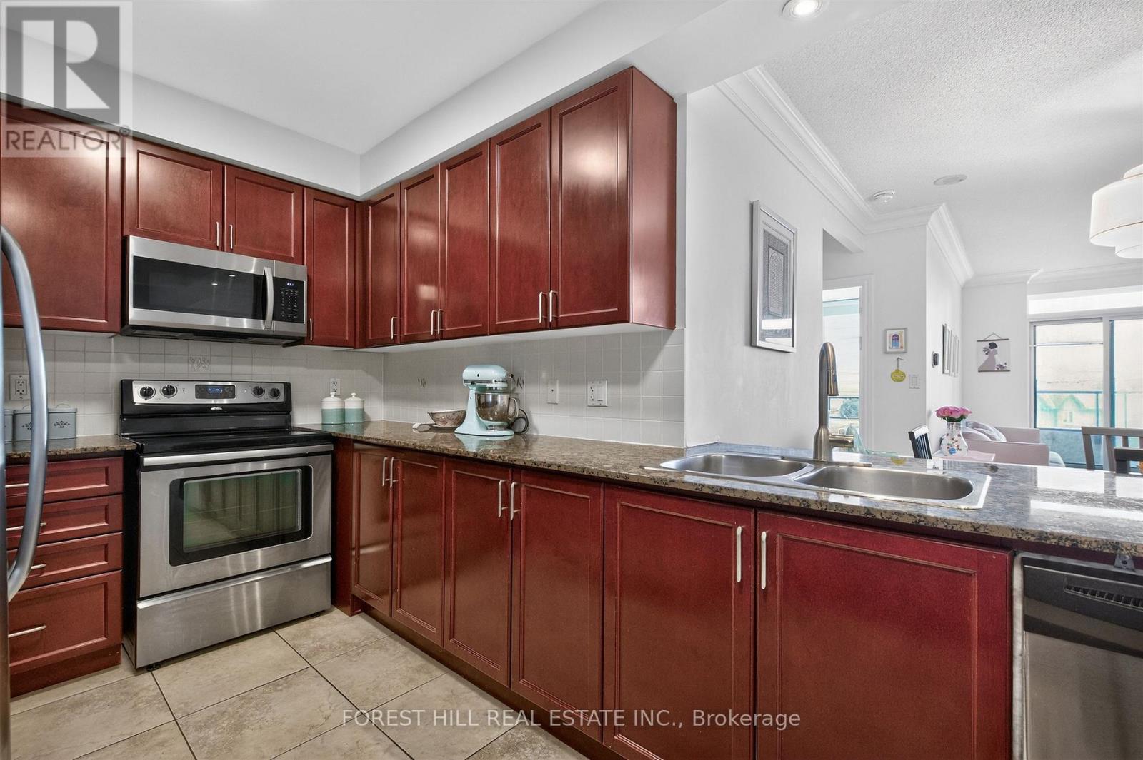 408 - 88 Promanada Circle, Vaughan, Ontario  L4J 9A4 - Photo 6 - N12972806