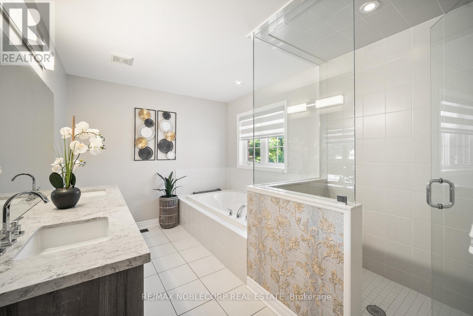 68 Inverness Way, Bradford West Gwillimbury, Ontario  L3Z 0W5 - Photo 23 - N12972822