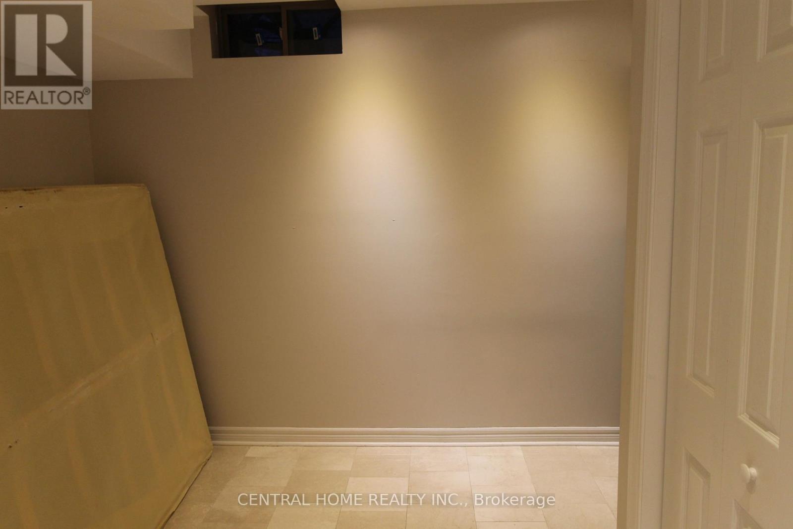 73 Headwater Crescent, Richmond Hill, Ontario  L4E 0T2 - Photo 14 - N12972852