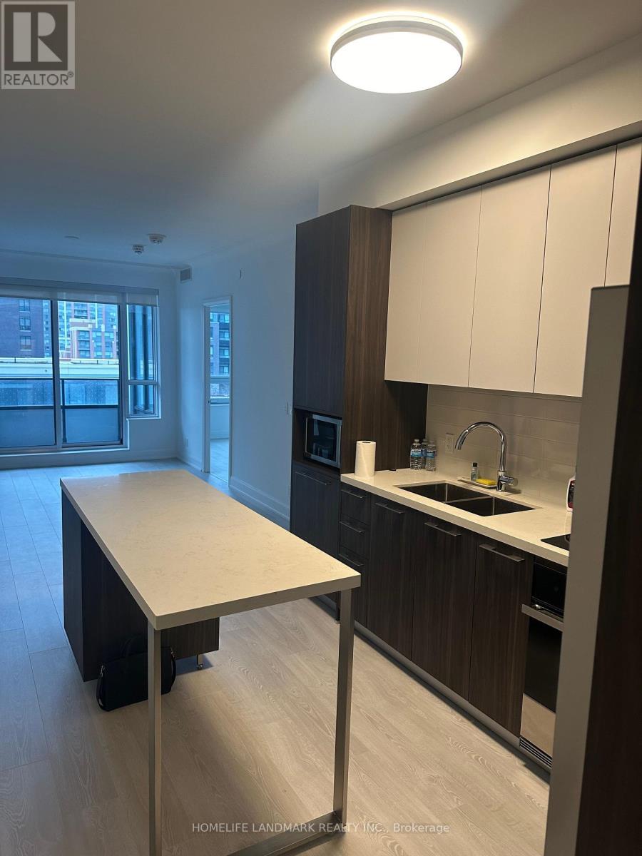 522 - 38 Water Walk Drive, Markham, Ontario  L3R 6M8 - Photo 2 - N12972894