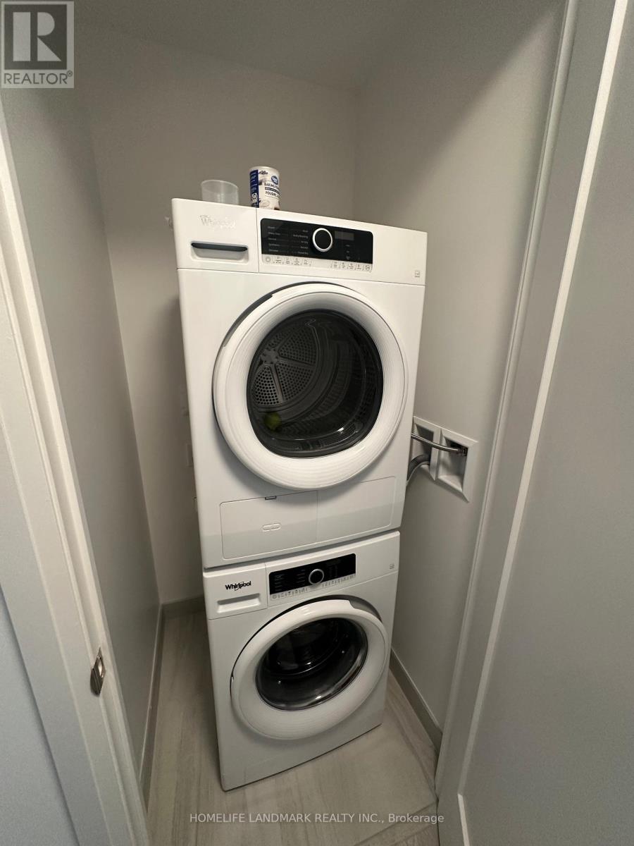 522 - 38 Water Walk Drive, Markham, Ontario  L3R 6M8 - Photo 7 - N12972894