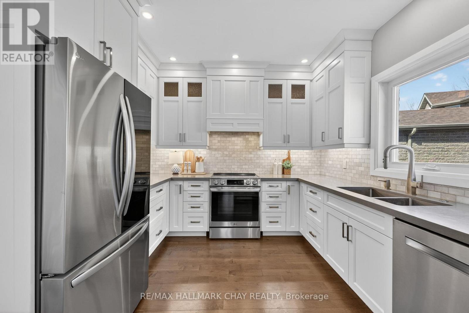 21 Tascona Court, Barrie, Ontario  L4M 0C5 - Photo 14 - S12972786