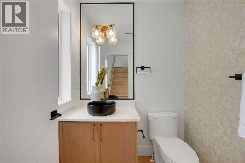 2411 25 Avenue Nw, Calgary, Alberta  T2M 2C6 - Photo 24 - A2287275