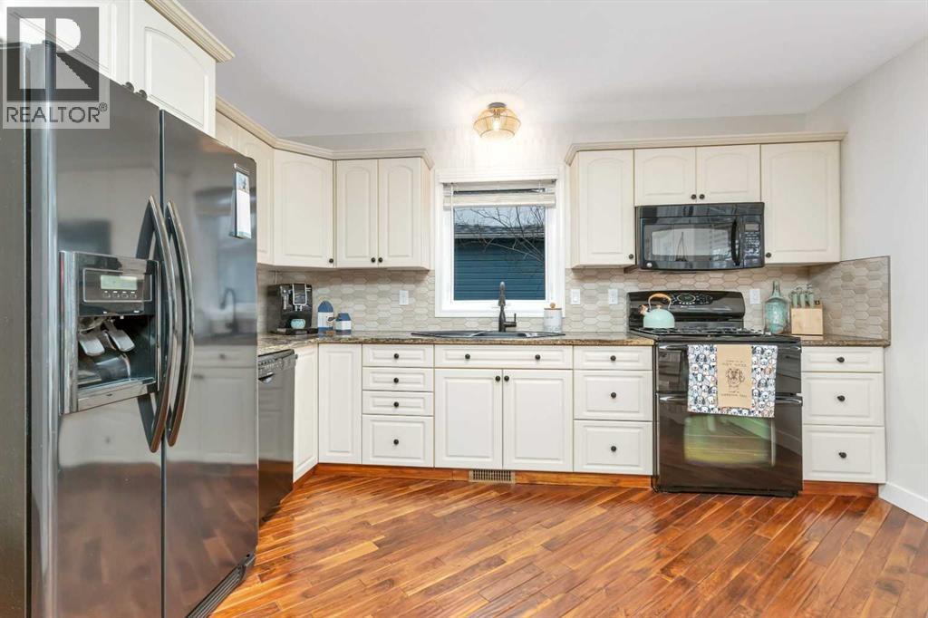 5008 42 Street, Sylvan Lake, Alberta  T4S 1C1 - Photo 26 - A2298159