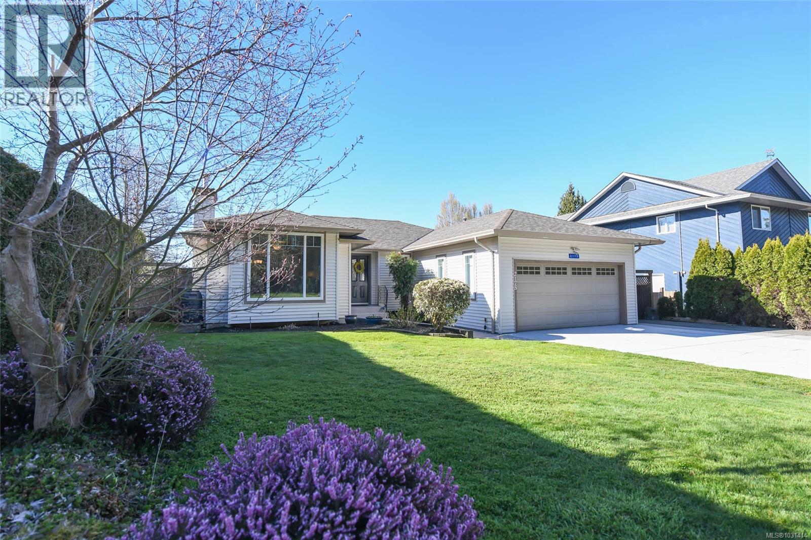 2175 Bolt Ave, Comox, British Columbia  V9M 2G2 - Photo 2 - 1031414