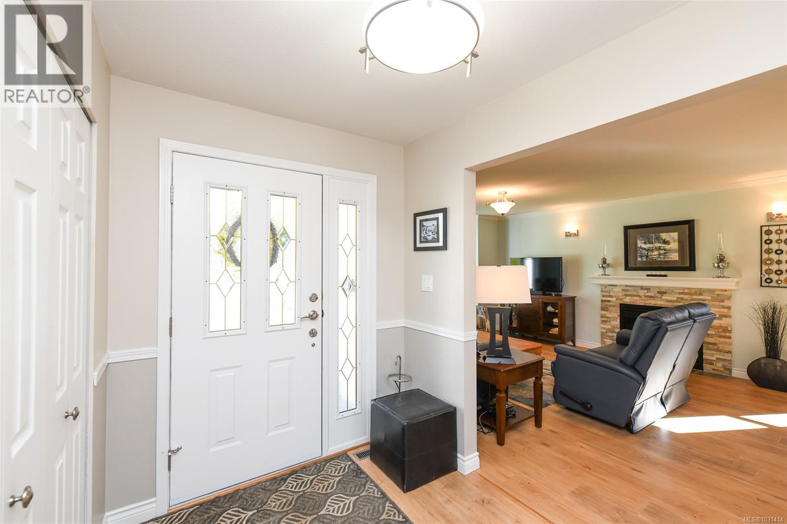 2175 Bolt Ave, Comox, British Columbia  V9M 2G2 - Photo 5 - 1031414