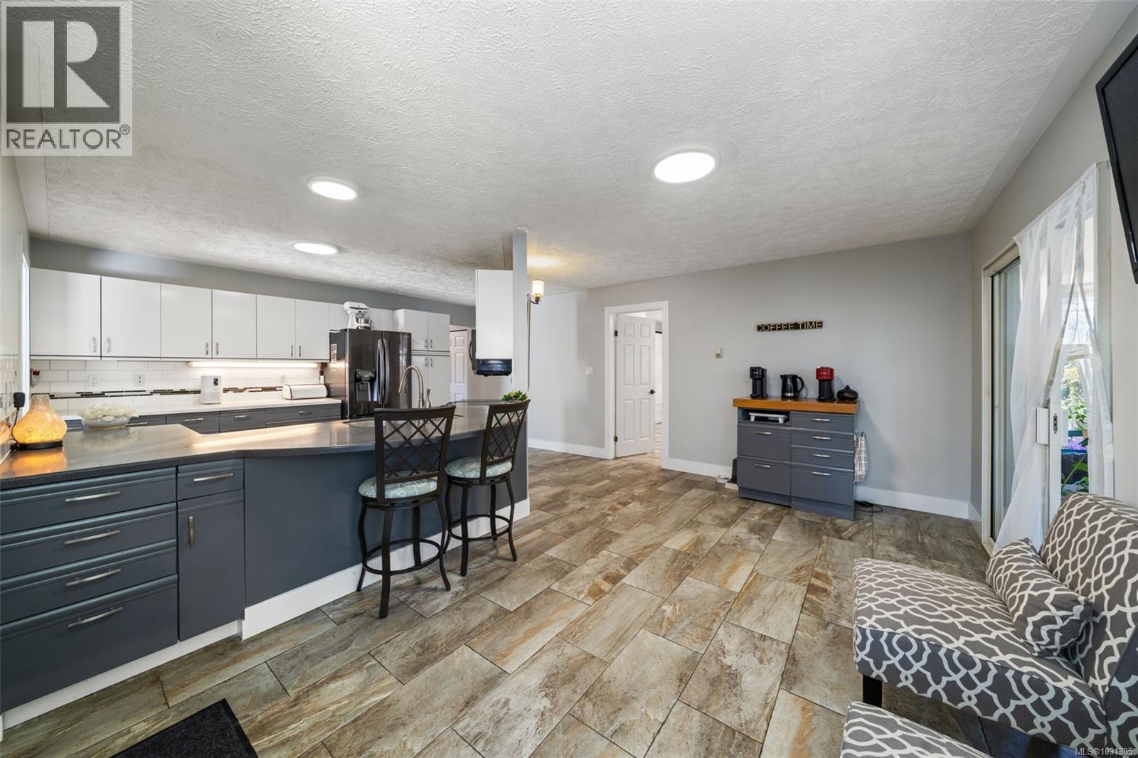 212 Cowichan Ave E, Lake Cowichan, British Columbia  V0R 2G0 - Photo 19 - 1031305